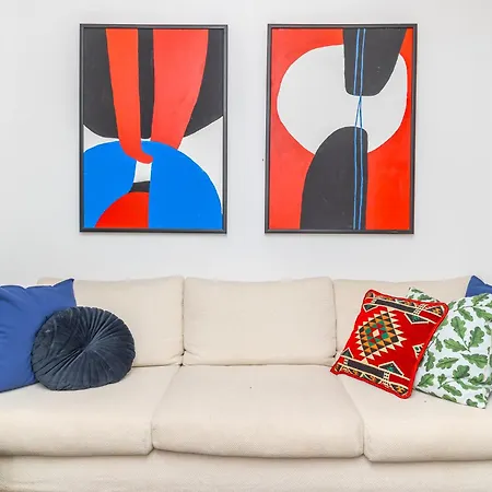 Art Gateway Apartment